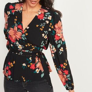 Old Navy Black Floral-Print Tie-Belt Wrap Blouse Size Small